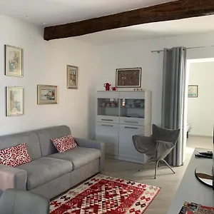 Ferienhaus At, Chiavari