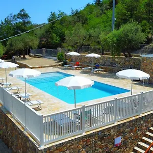 Bauernhof Monte Acuto - Natura, Mare & Relax In Piscina, Toirano